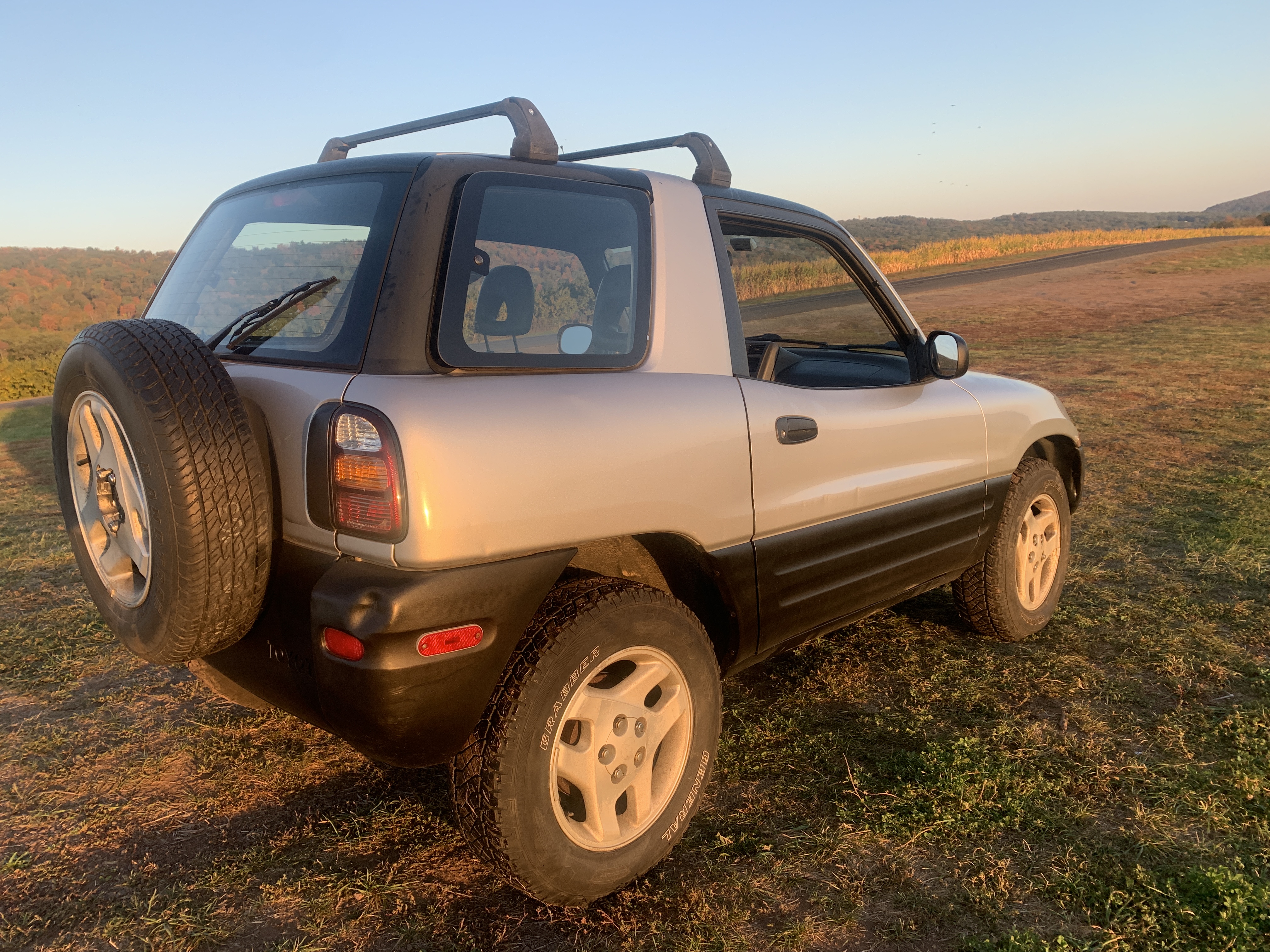 1998 Toyota RAV4 2 Door AWD — photo 92